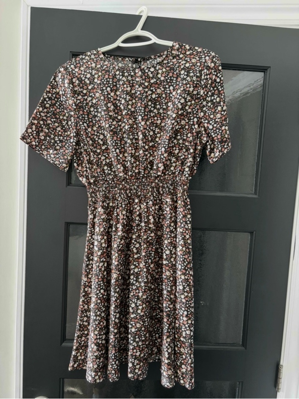 SHEIN Black Floral Short Sleeve Smocked Waist Dress